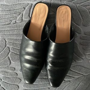 Banana Republic Mule